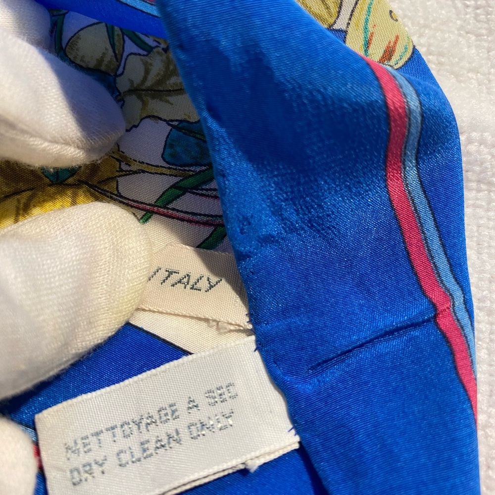 Christian Dior scarf 100% silk scarf -Authentic - Picture 9 of 11